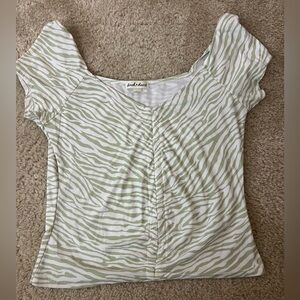 Derek Heart cropped green zebra top